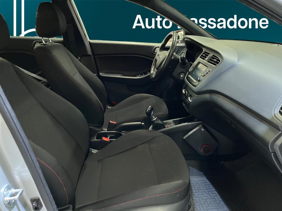 HYUNDAI i20 Hatchback 2020