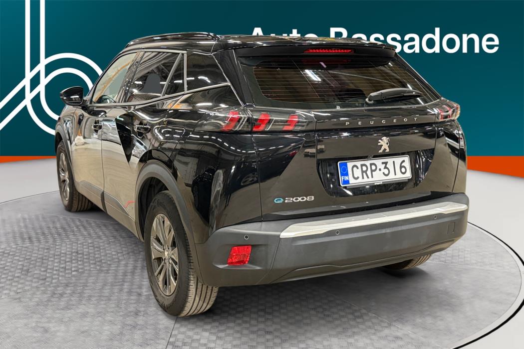 PEUGEOT e-2008 2023