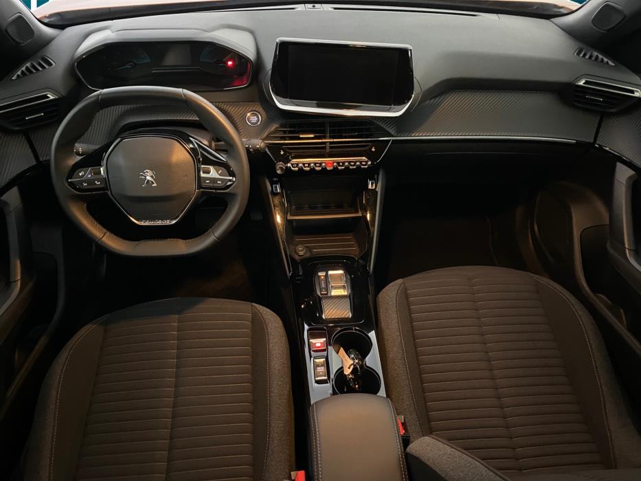 Peugeot e-2008 2023