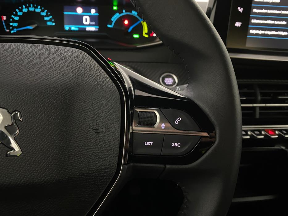 Peugeot e-2008 2023