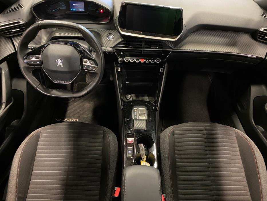 PEUGEOT e-2008 2023