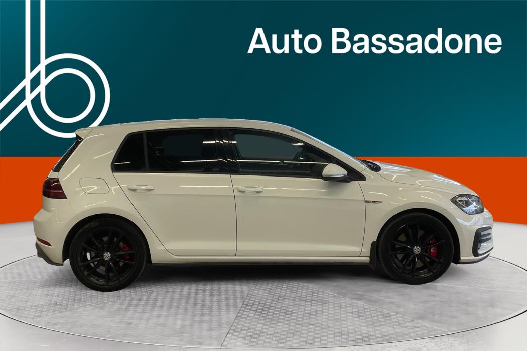 VOLKSWAGEN GOLF 2018