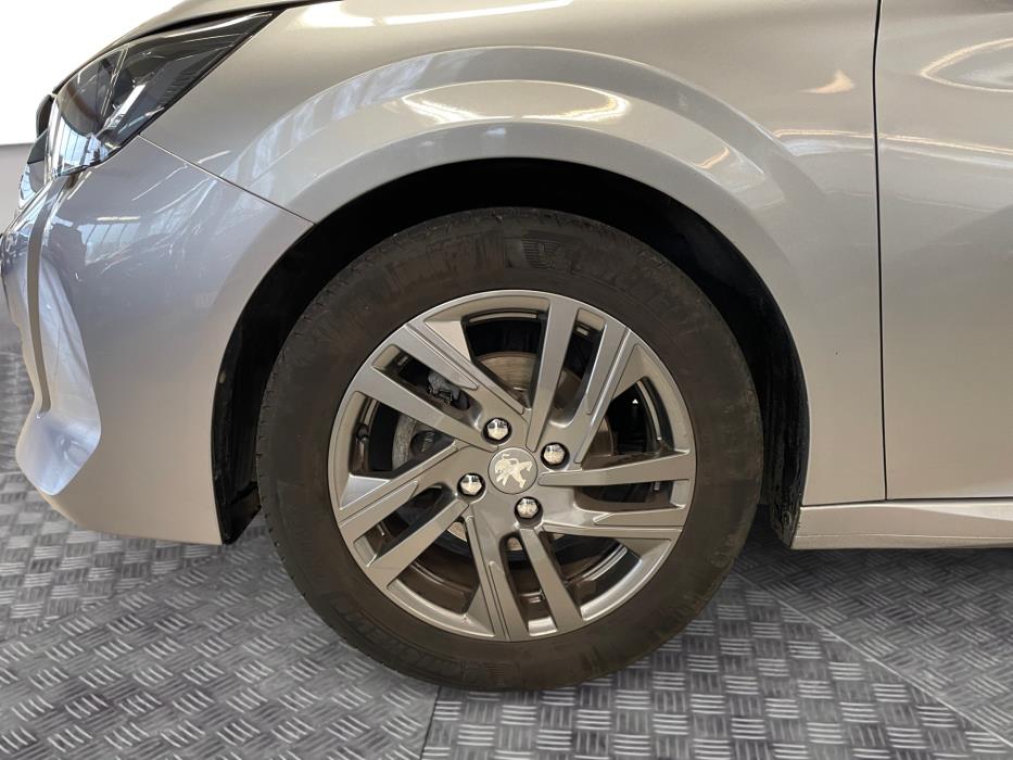 Peugeot 208 2022
