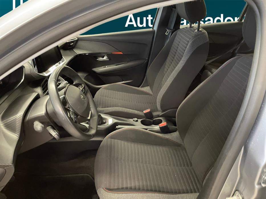 Peugeot 208 2022