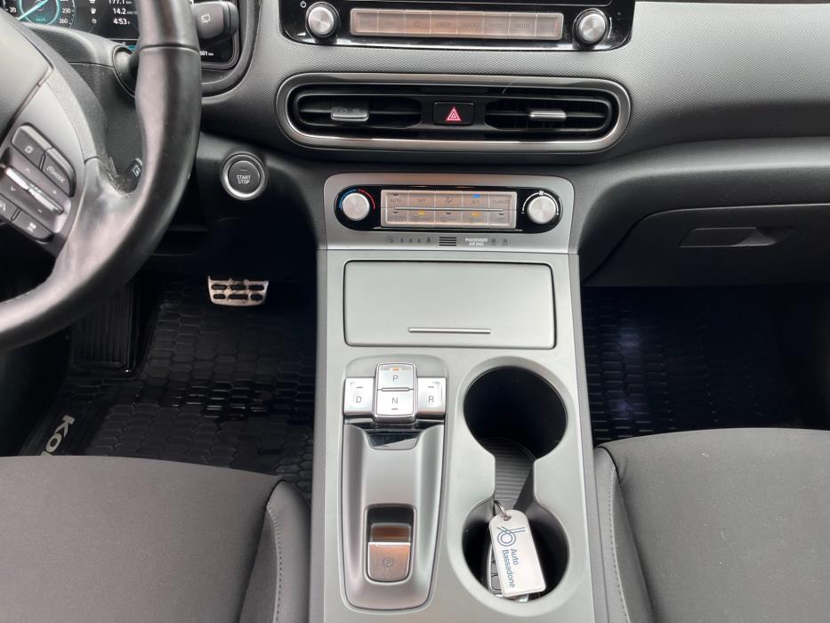 HYUNDAI KONA 2021