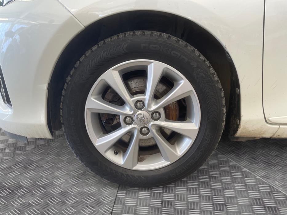 TOYOTA Yaris 2019