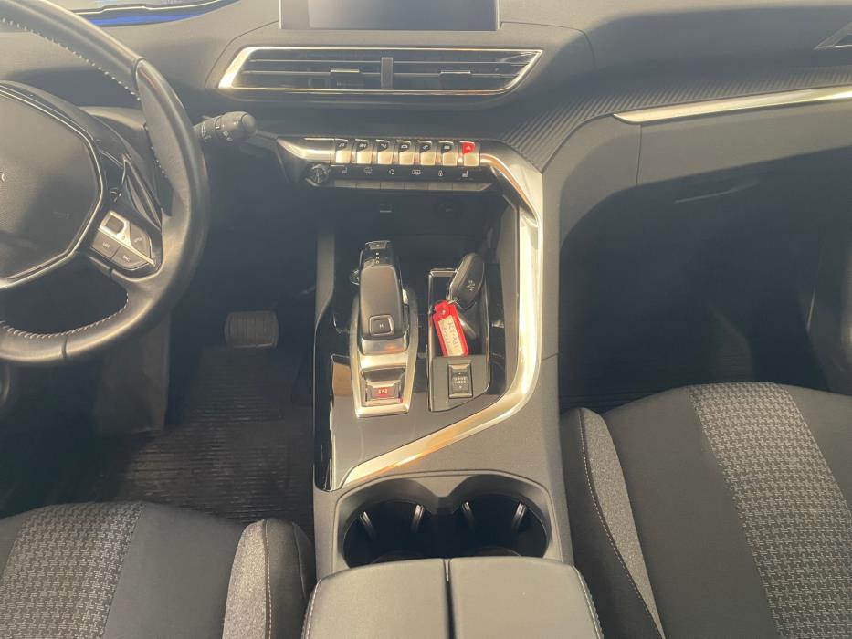 PEUGEOT 3008 2022