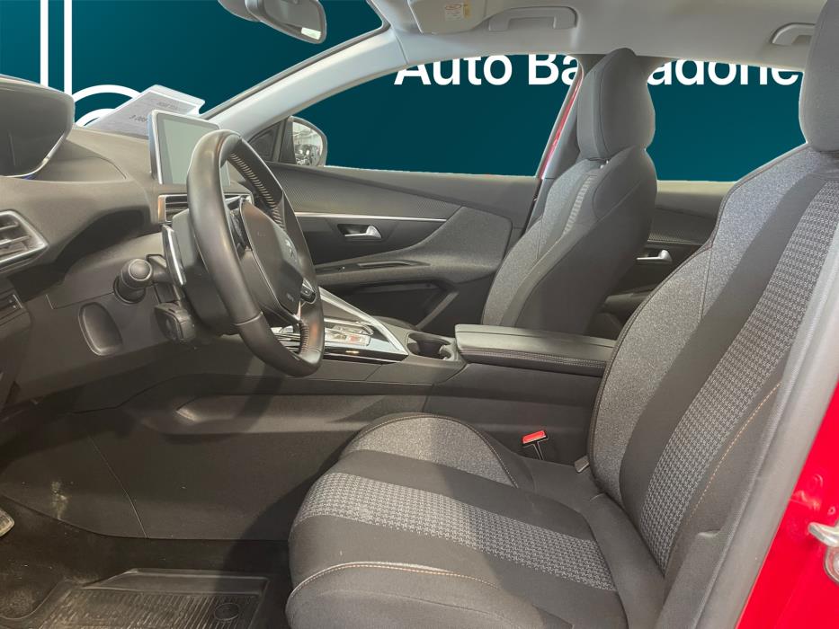 PEUGEOT 3008 2022
