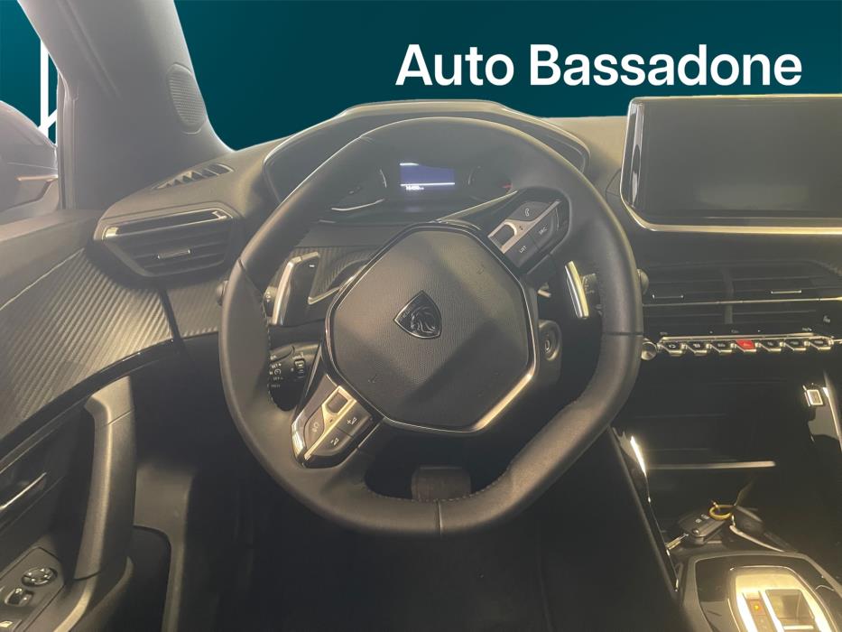 PEUGEOT 2008 2024