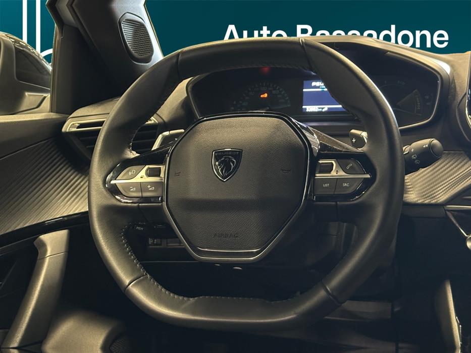 PEUGEOT 2008 2025