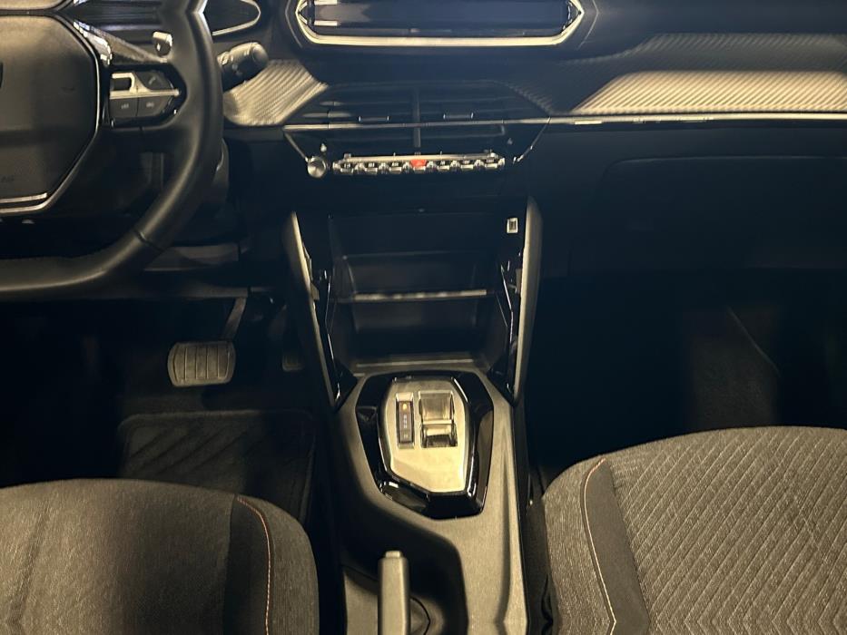 PEUGEOT 2008 2025