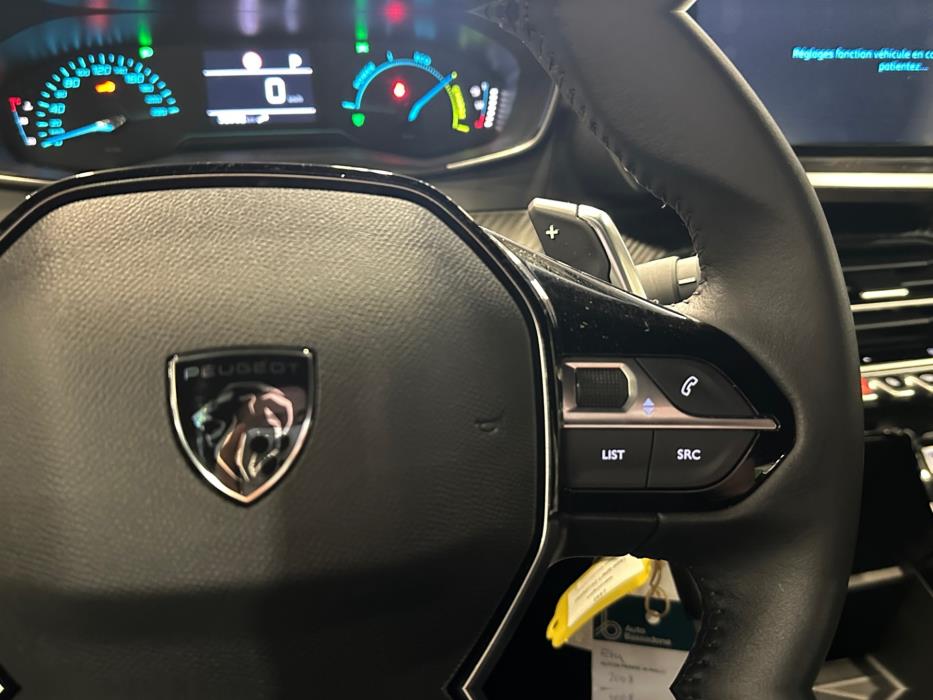 PEUGEOT 2008 2025