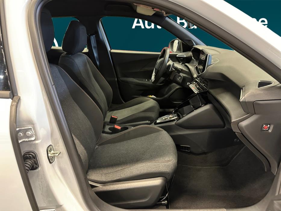 PEUGEOT 2008 2025