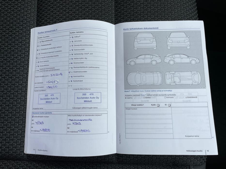 VOLKSWAGEN Touran 2014