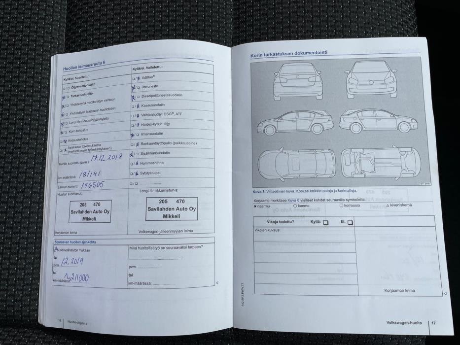 VOLKSWAGEN Touran 2014