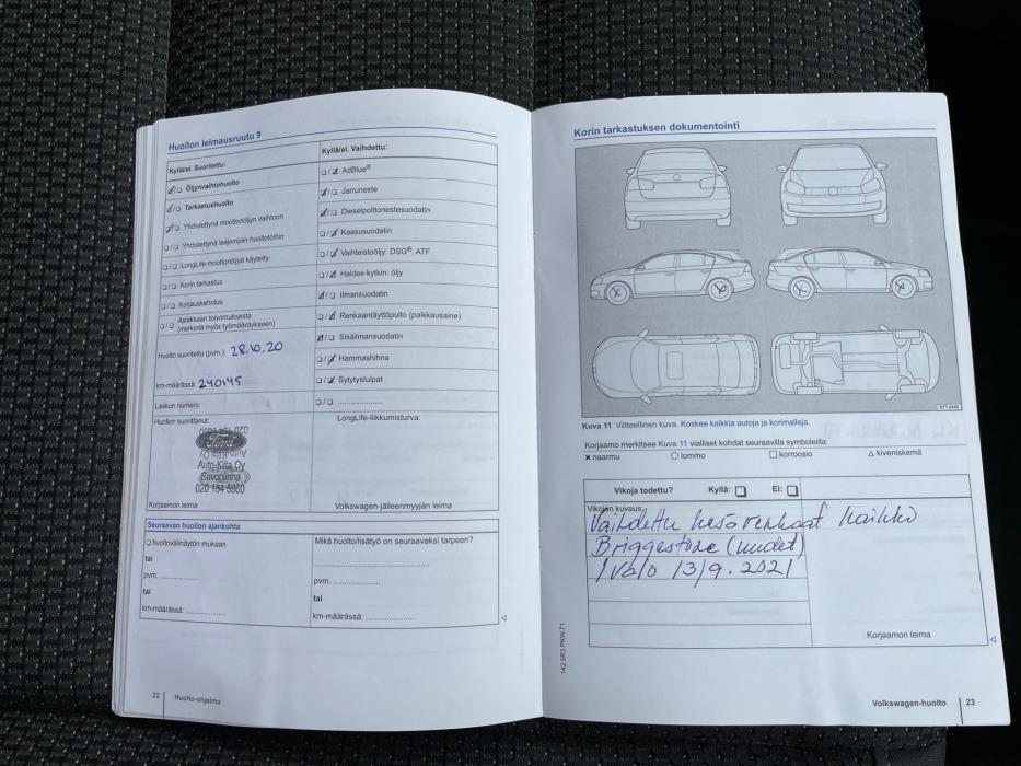 VOLKSWAGEN Touran 2014