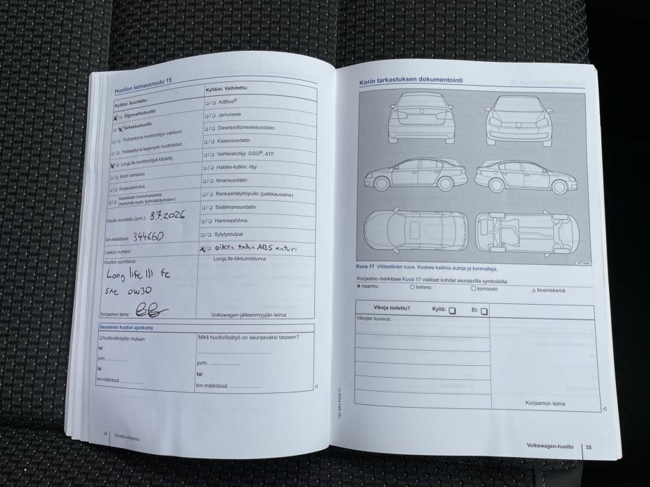 VOLKSWAGEN Touran 2014