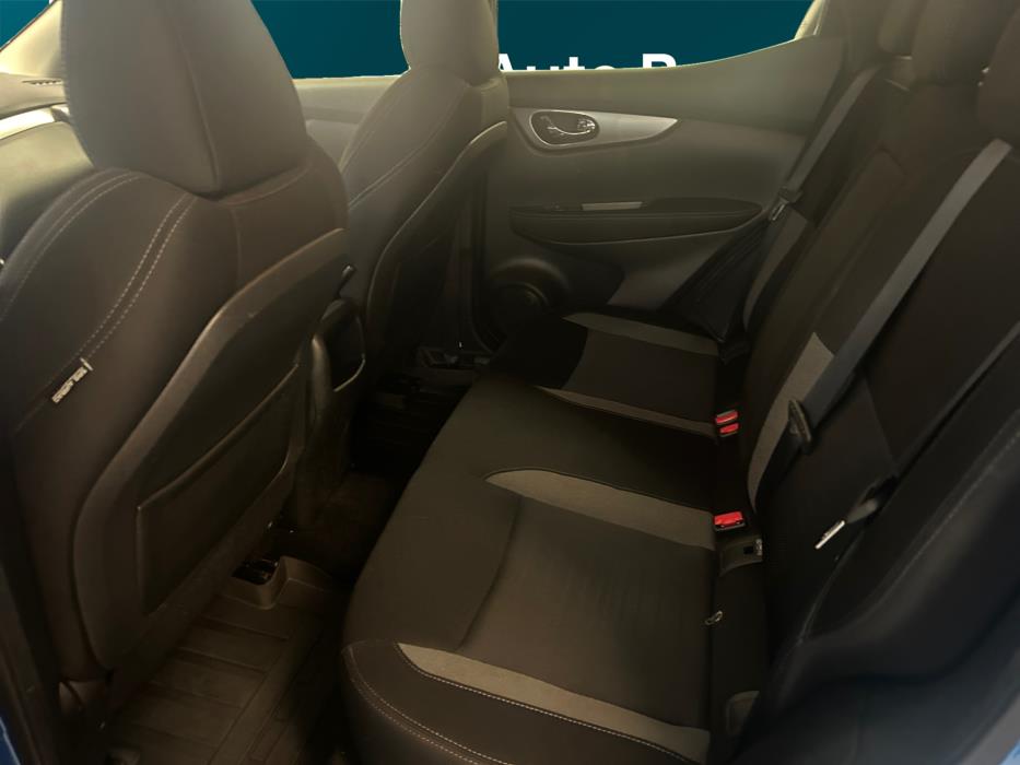 NISSAN Qashqai 2017