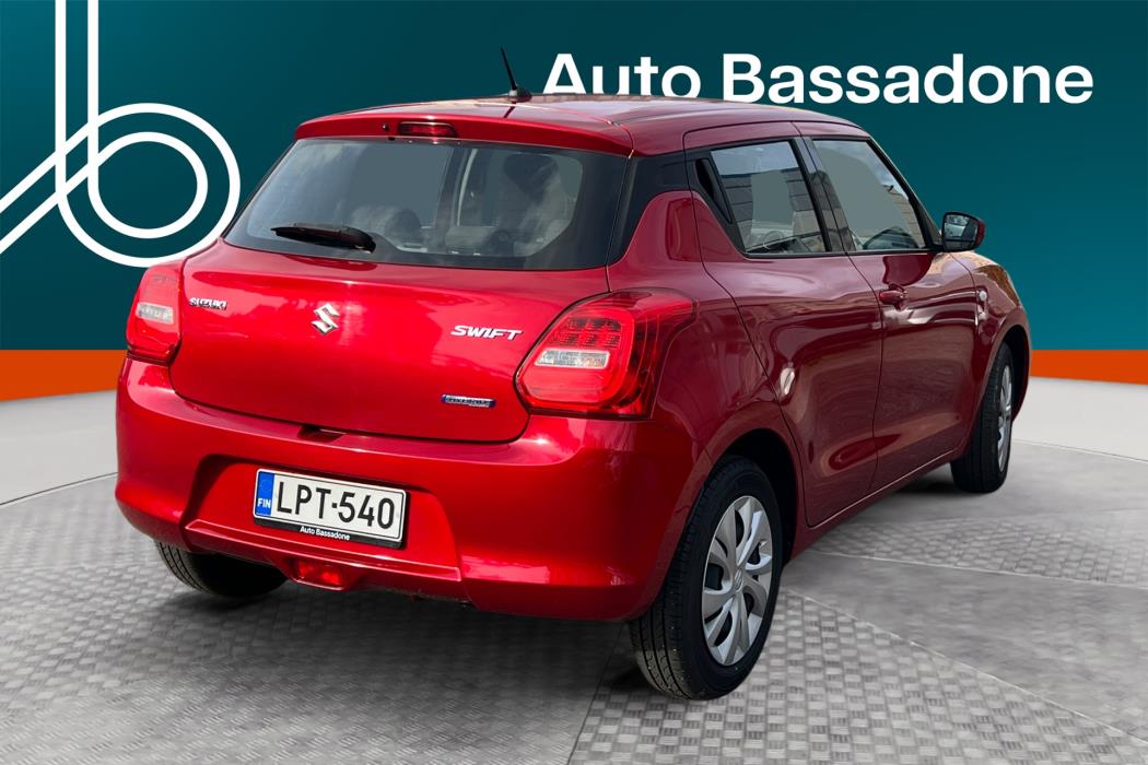SUZUKI Swift 2021