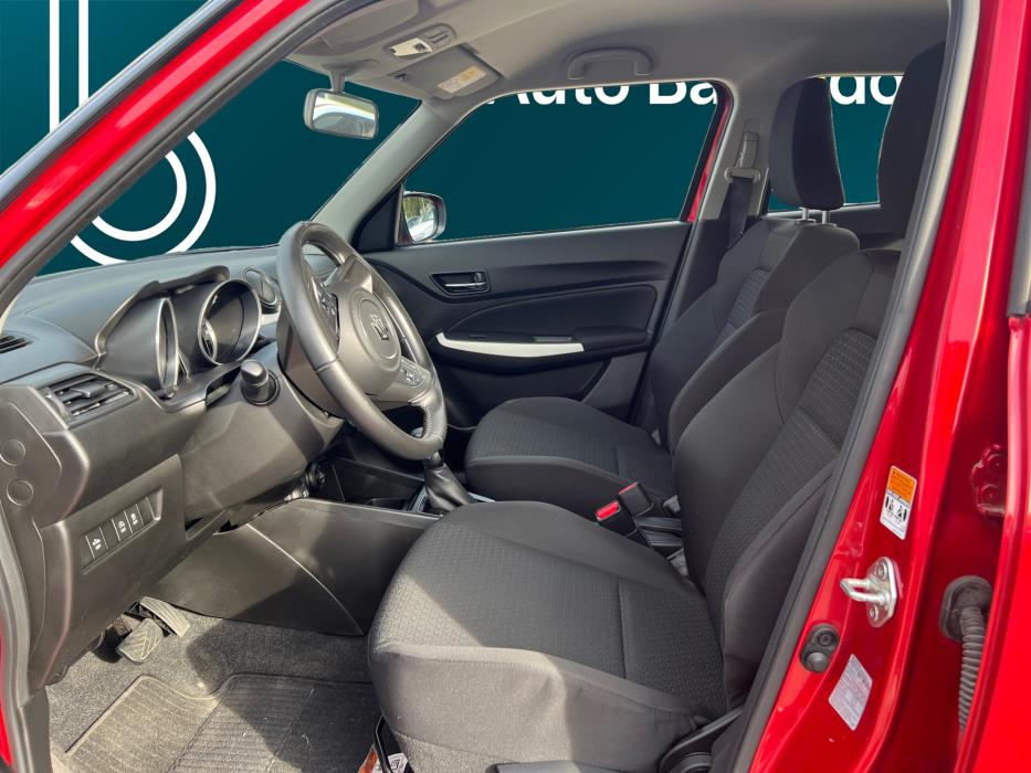 SUZUKI Swift 2021