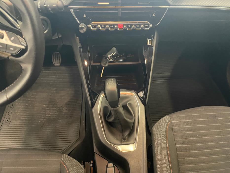 PEUGEOT 208 2023