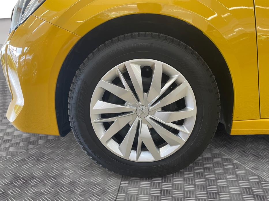 PEUGEOT 208 2023