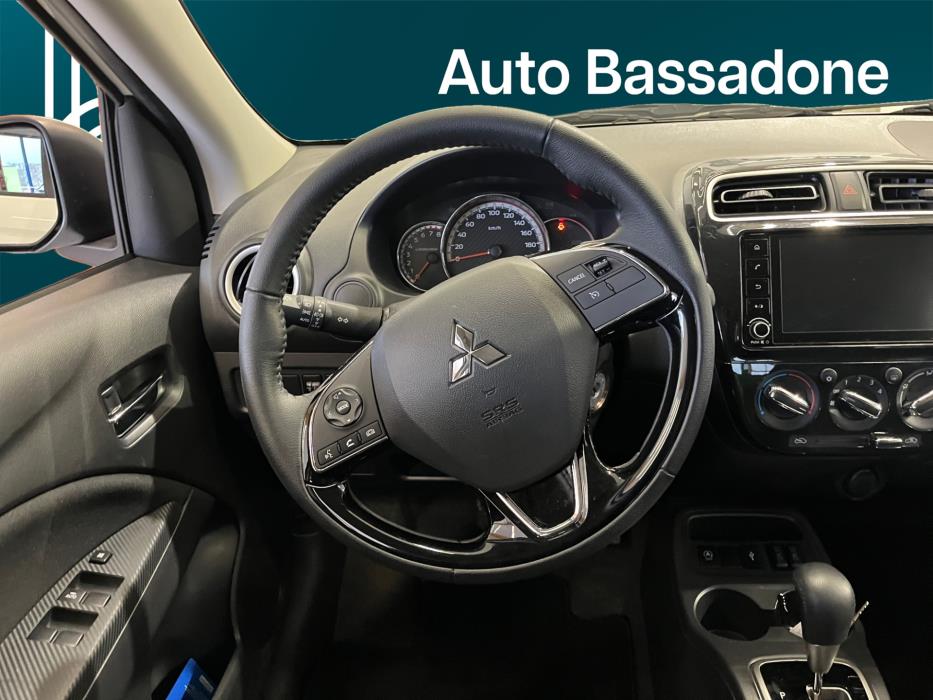 MITSUBISHI Space Star 2024