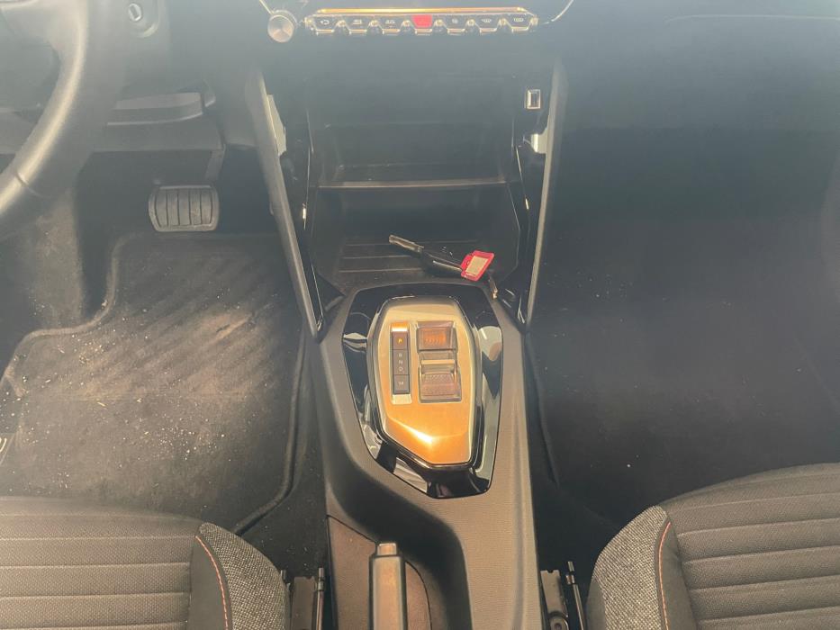 PEUGEOT 2008 2023