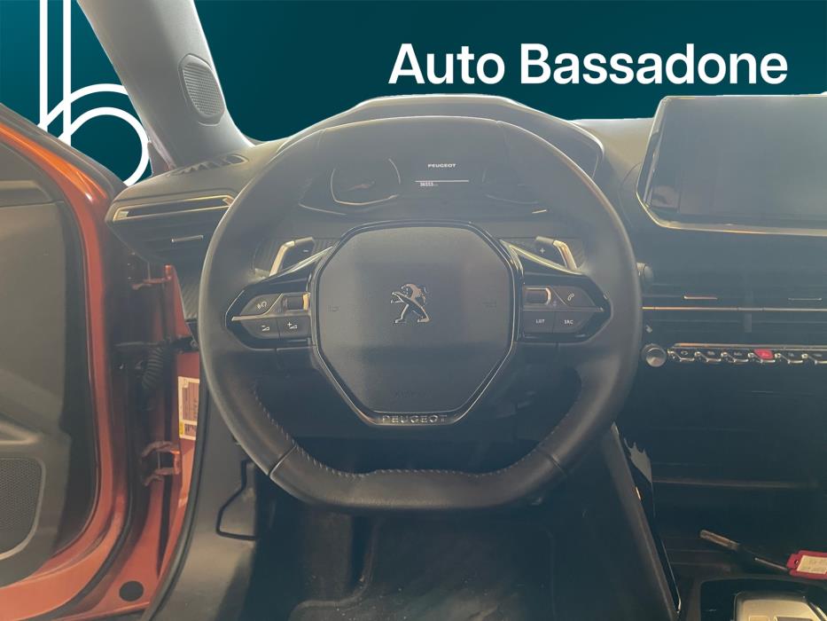 PEUGEOT 2008 2023