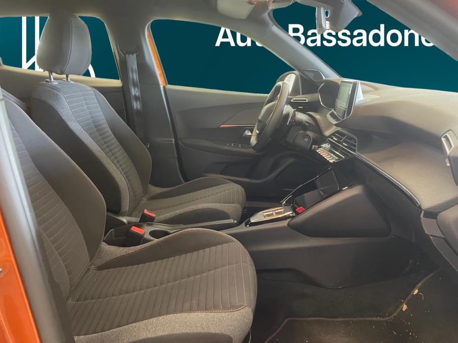 PEUGEOT 2008 2023