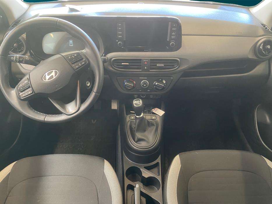 HYUNDAI i10 2024