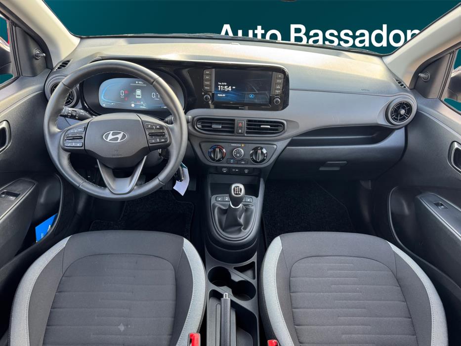 HYUNDAI I10 2024
