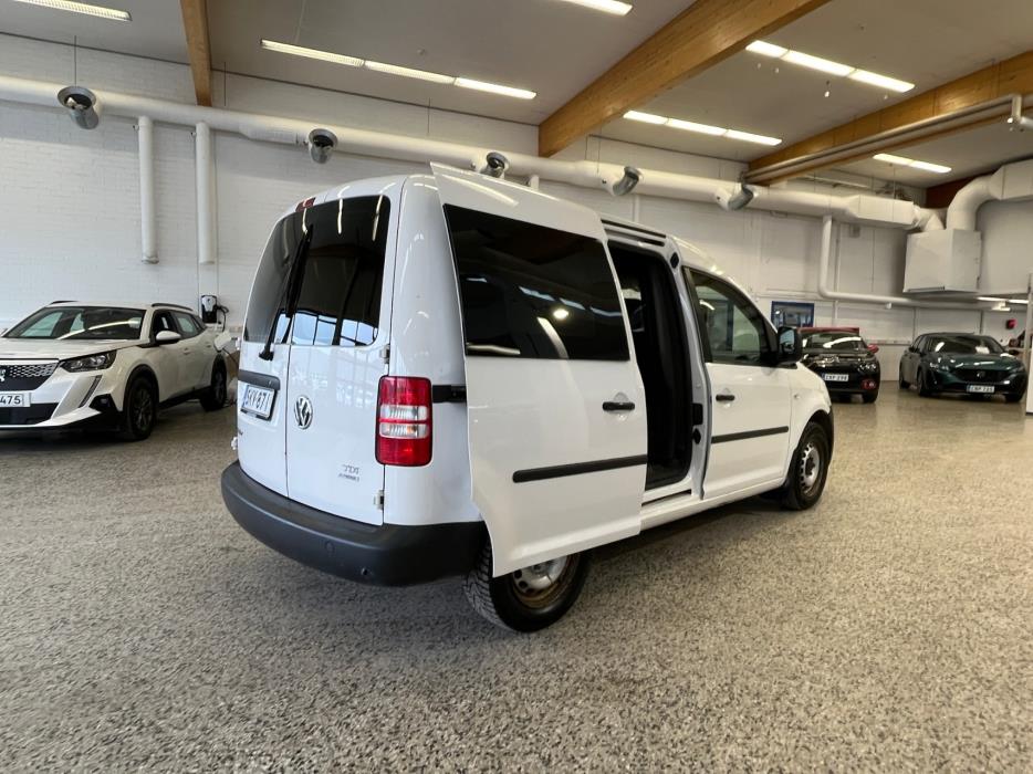 VOLKSWAGEN Caddy 2013