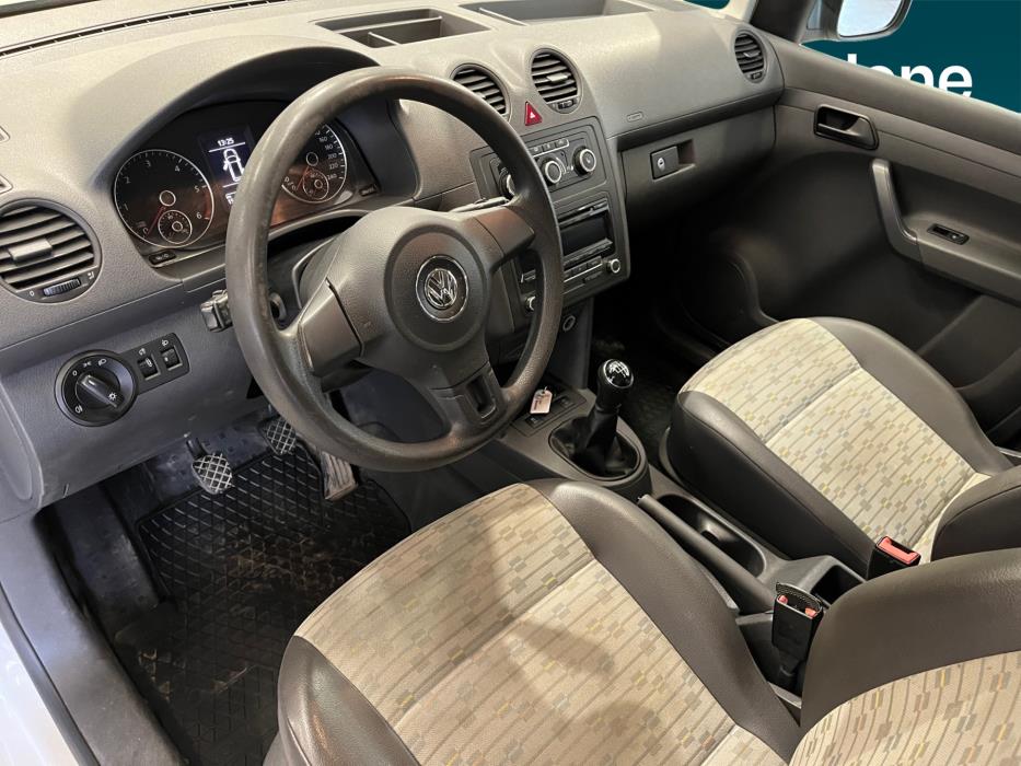 VOLKSWAGEN Caddy 2013