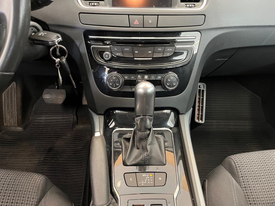 PEUGEOT 508 2016