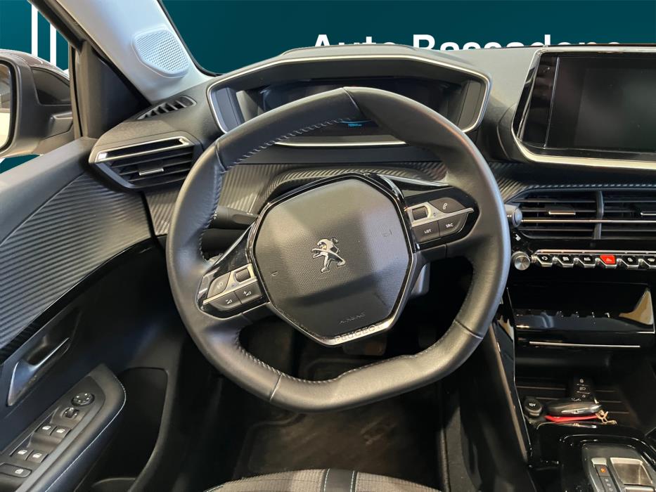 PEUGEOT e-208 2022