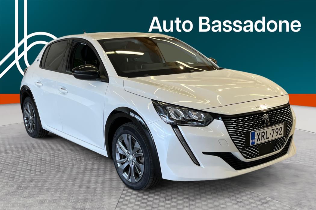 PEUGEOT e-208 2022