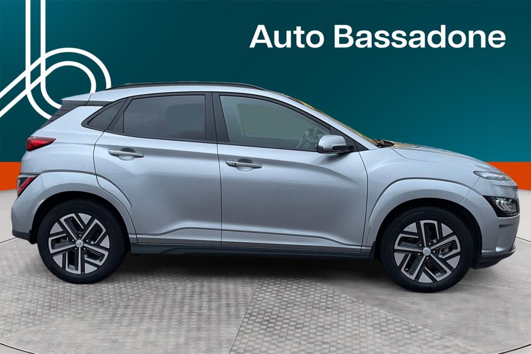 HYUNDAI KONA 2023