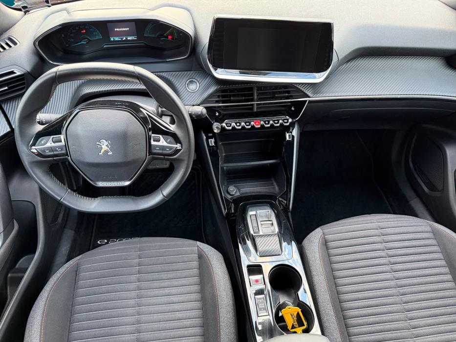 Peugeot e-2008 2023
