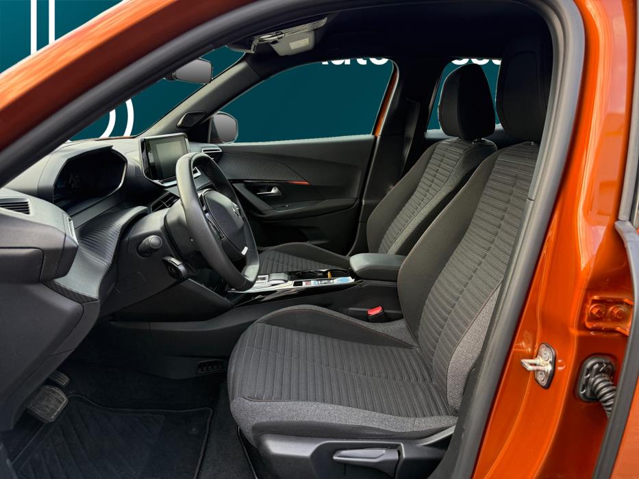 Peugeot e-2008 2023