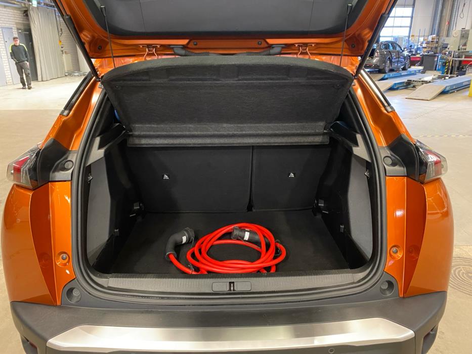 Peugeot e-2008 2023