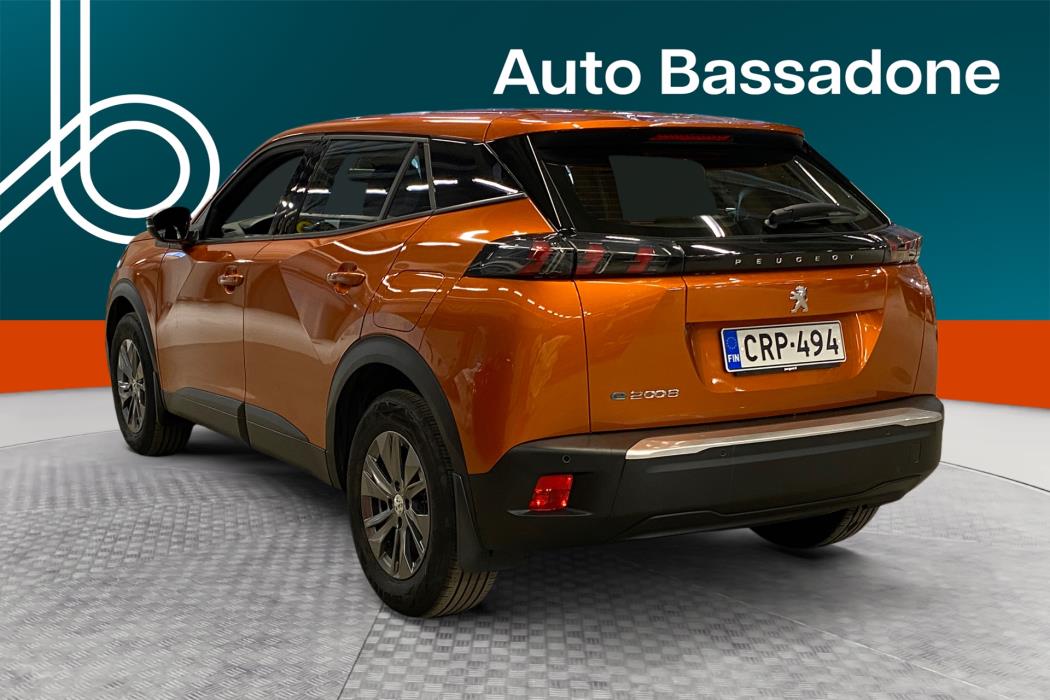 PEUGEOT e-2008 2023