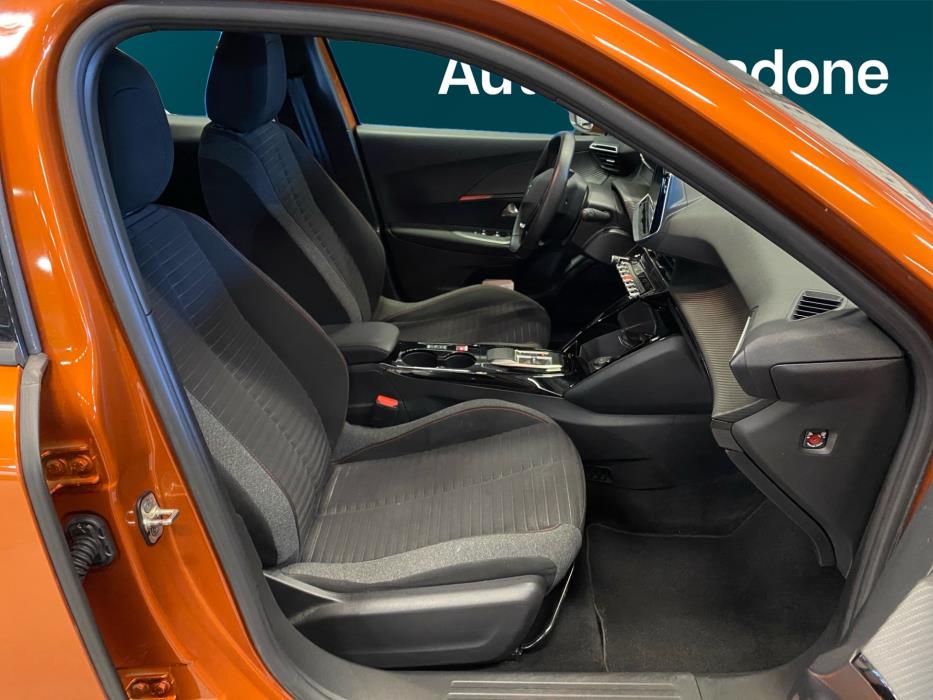 Peugeot e-2008 2023
