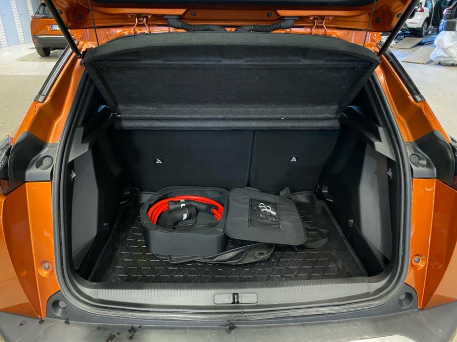 Peugeot e-2008 2023