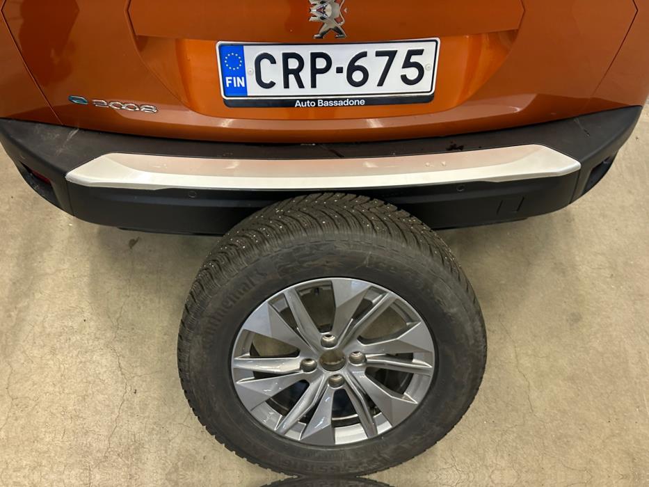 Peugeot e-2008 2023
