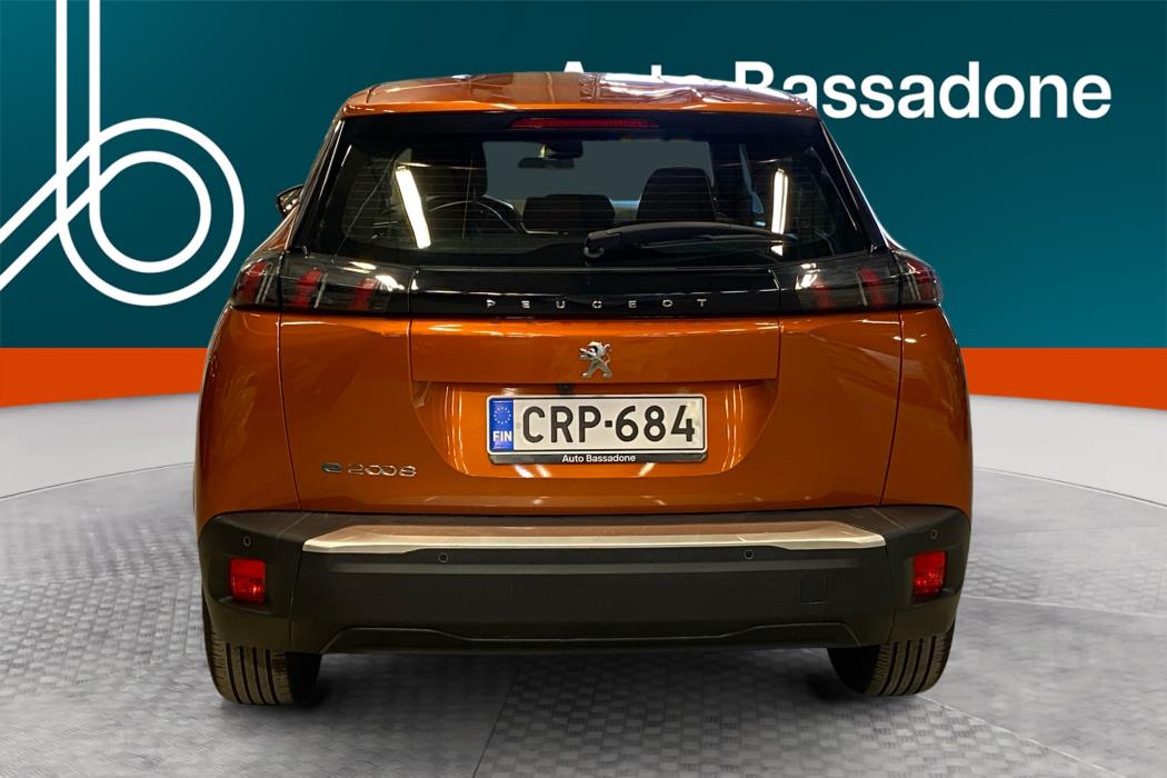 PEUGEOT e-2008 2023