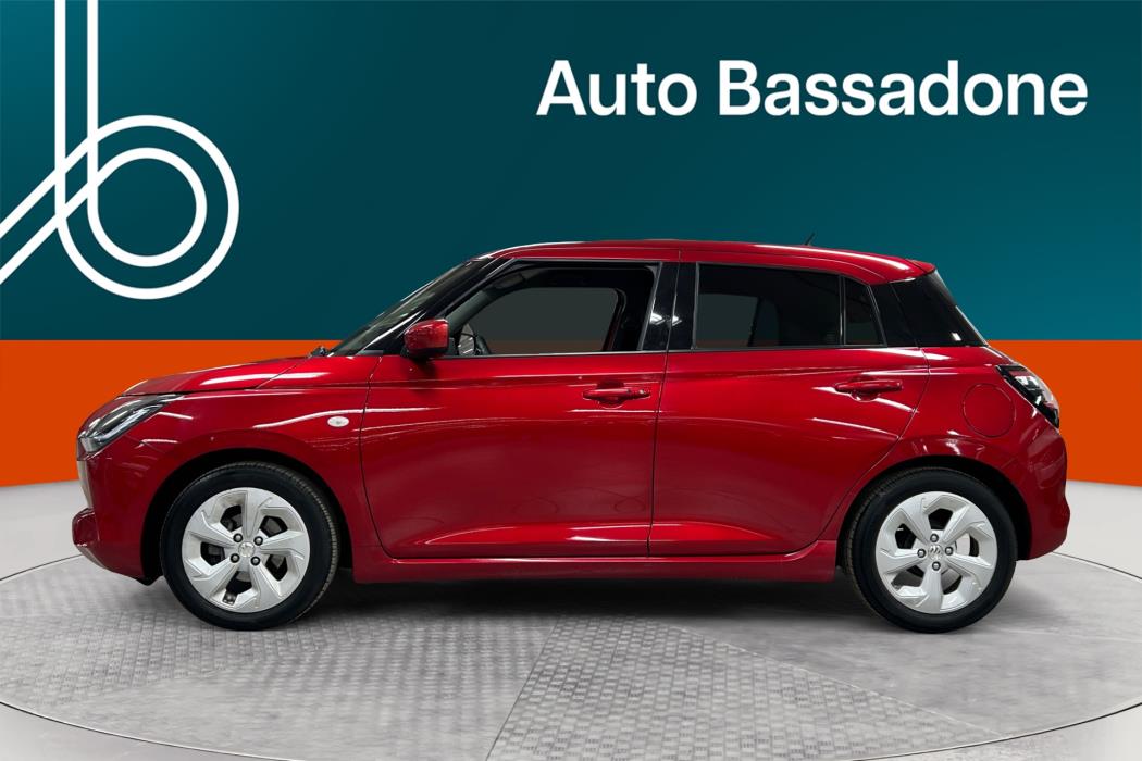 SUZUKI Swift 2025