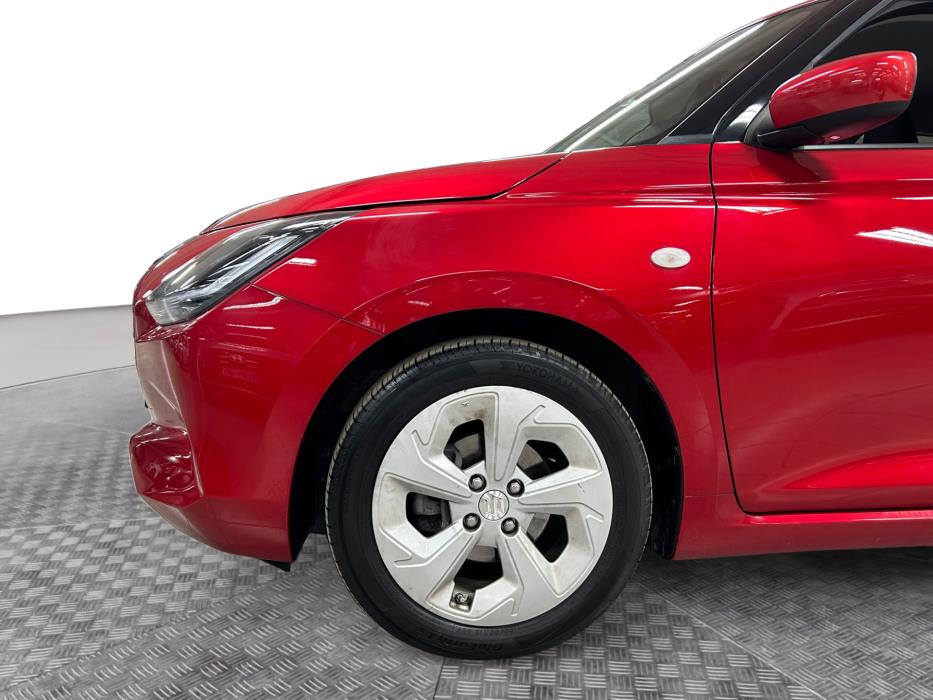 SUZUKI Swift 2025