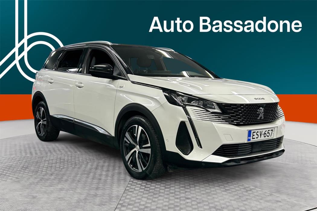 PEUGEOT 5008 2021