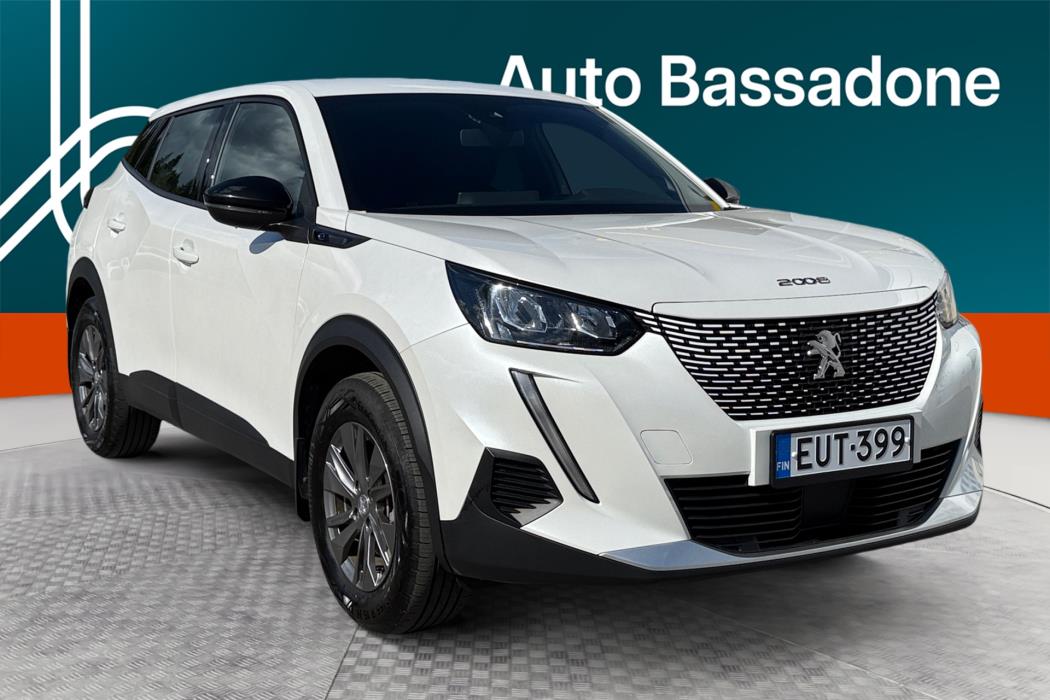 PEUGEOT e-2008 2023